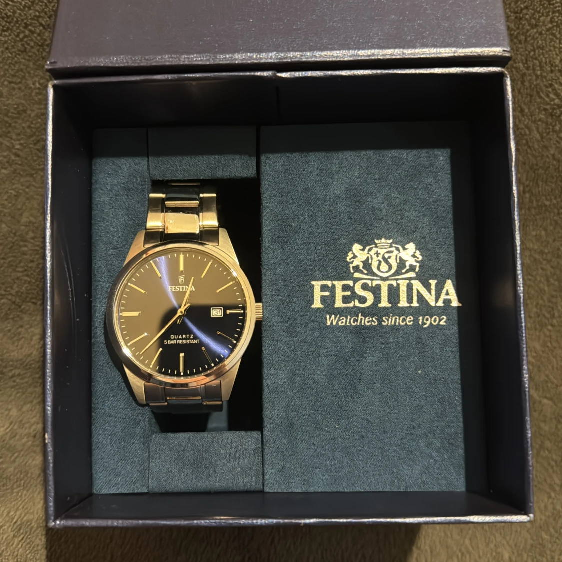 Silverfärgad klocka från Festina