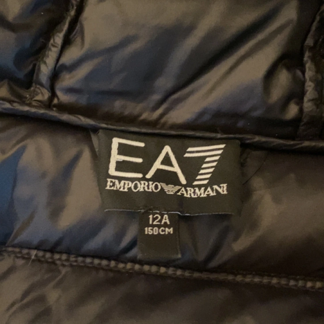 Svart dunjacka från Emporio Armani - 2