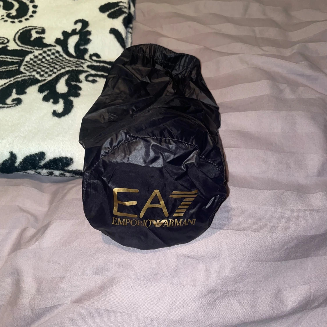 Svart pufferjacka från EA7 Emporio Armani - 3