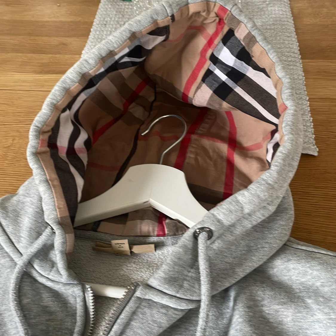 Grå hoodie från Burberry - 3