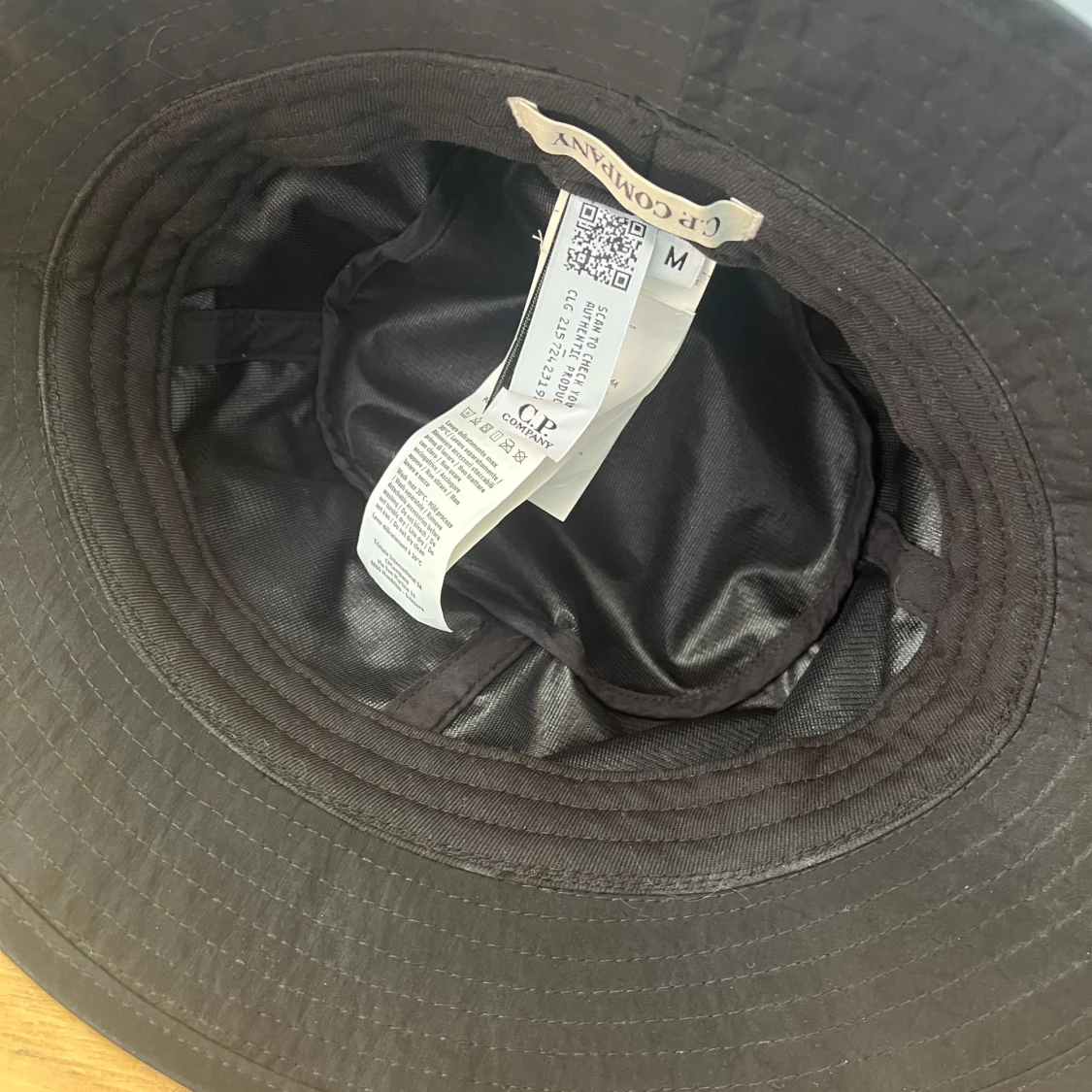 Svart bucket hat från C.P. Company - 3