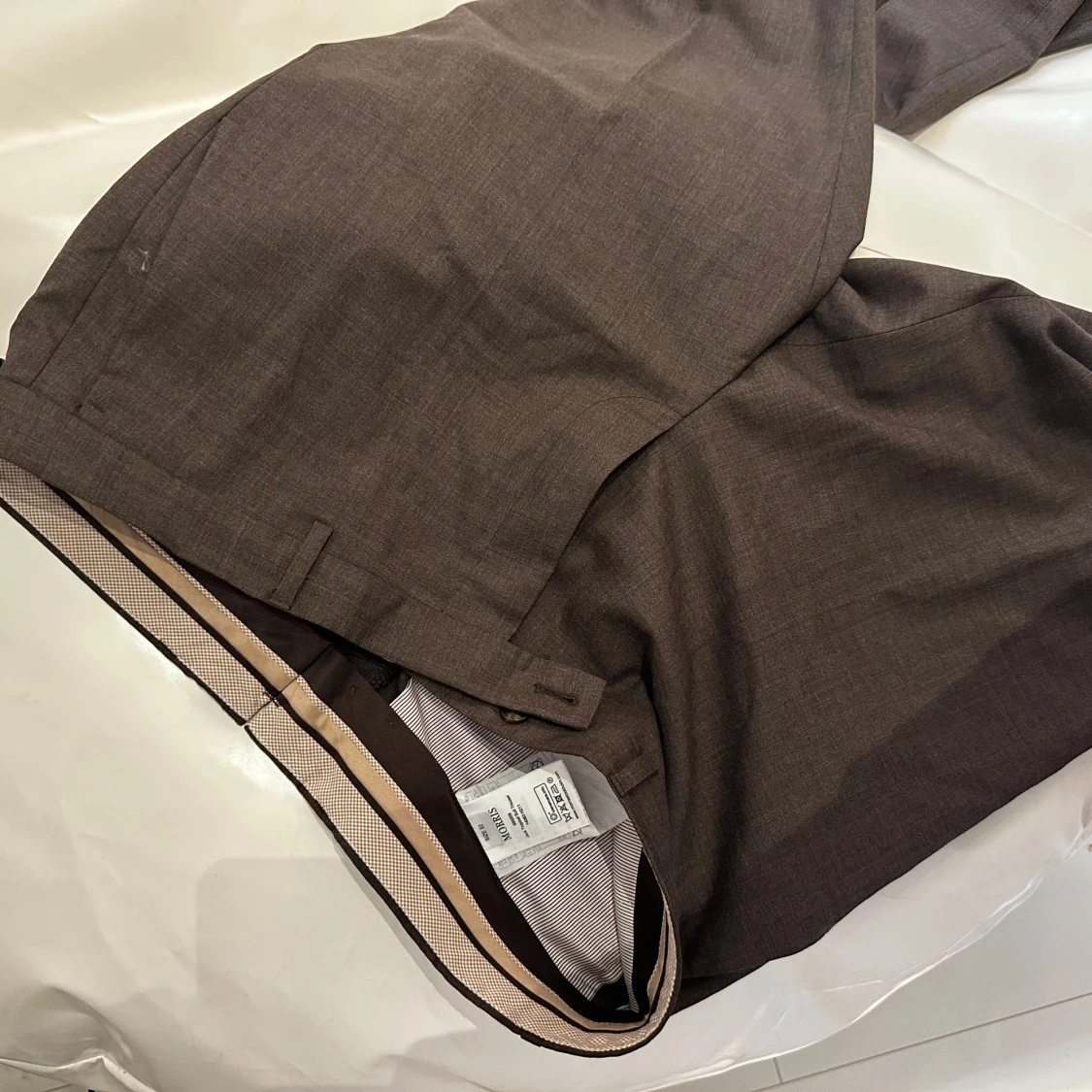 Bruna kostymbyxor från Morris - 1