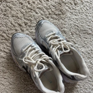 skor - asics skor 