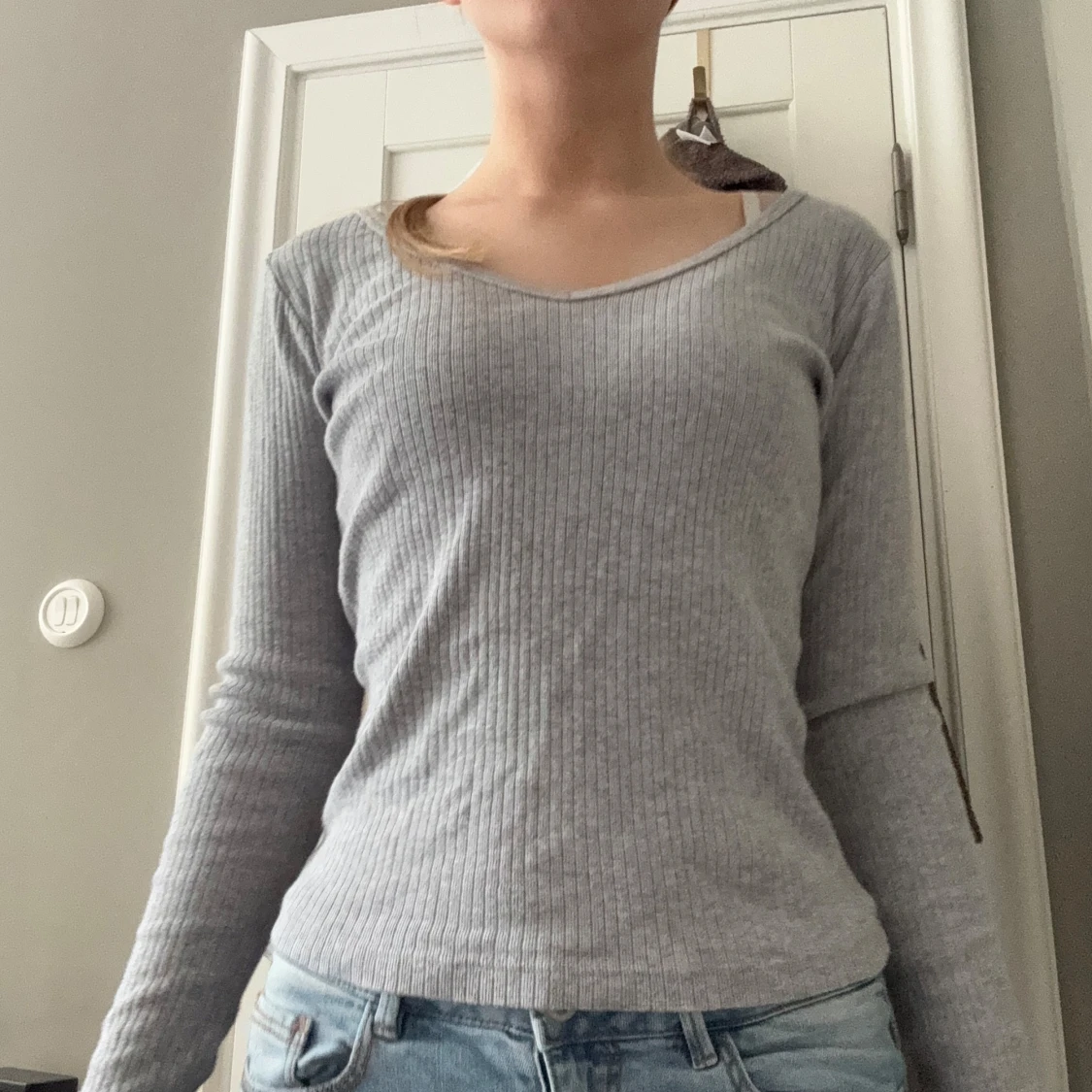 2 långärmade tröjor i beige & grått - 2