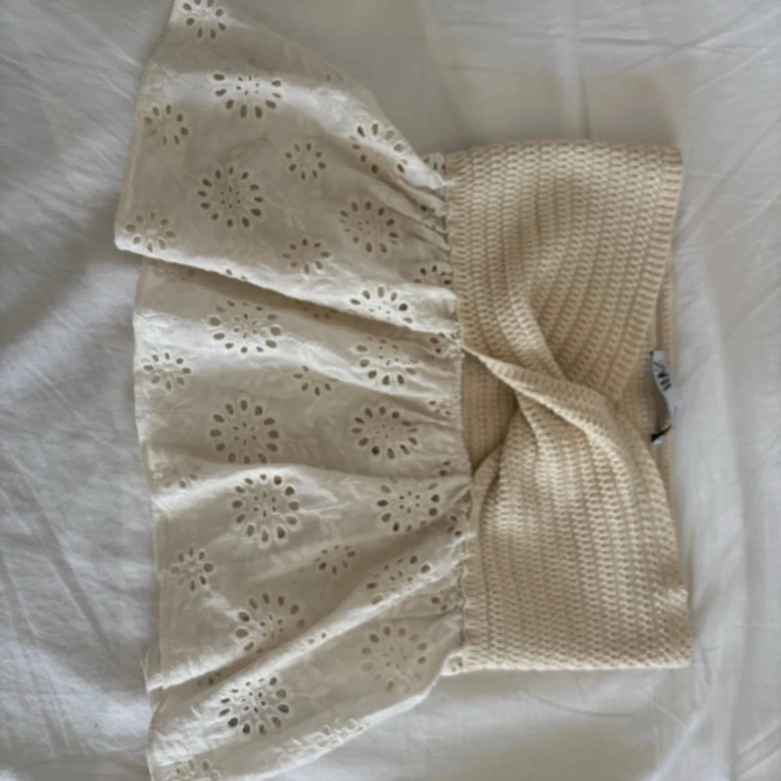 Cremefärgad bandeau topp från Zara  - 2