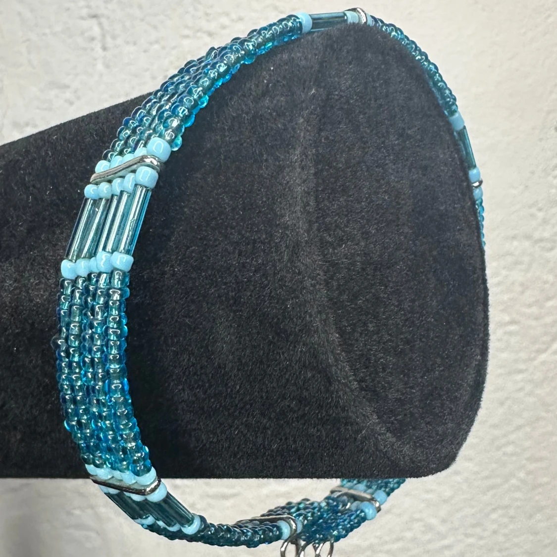 Vintage 90-tals wrap-armband – blå glaspärlor i bohostil - 2