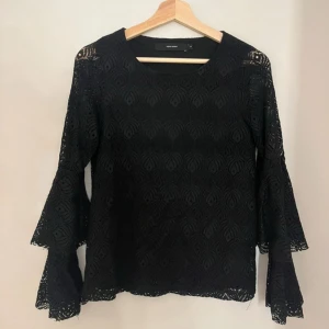 Svart spets blus - Svart spets blus