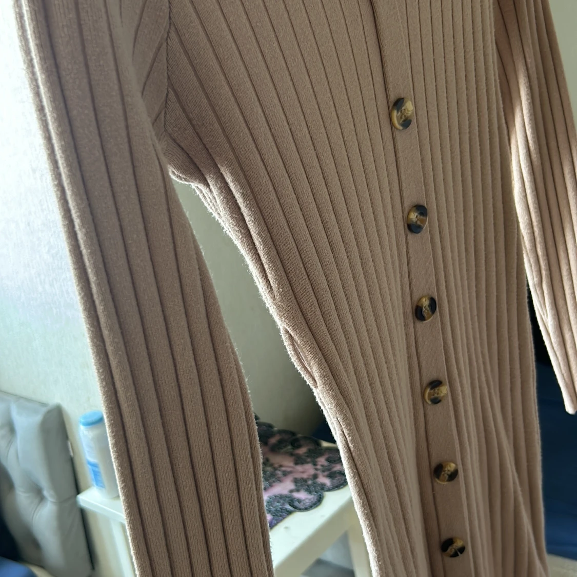 Beige ribbad långärmad klänning Shein - 1