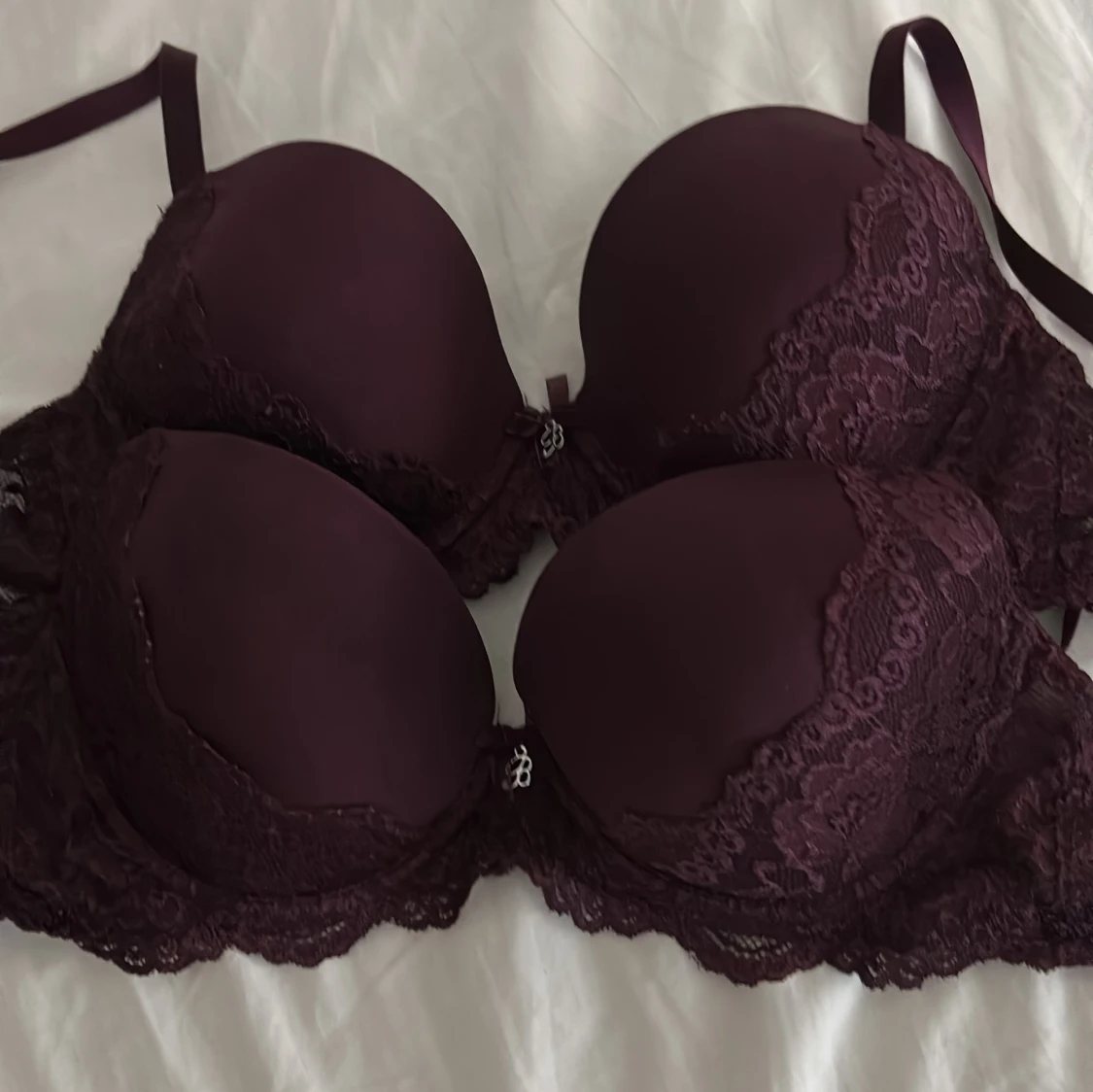 Mörklila/vinröd spets-bh från cubus B80 - 3
