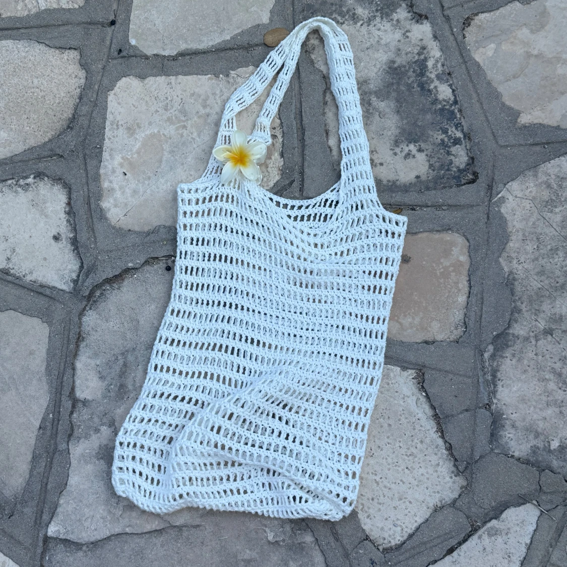 Virkad strand väska