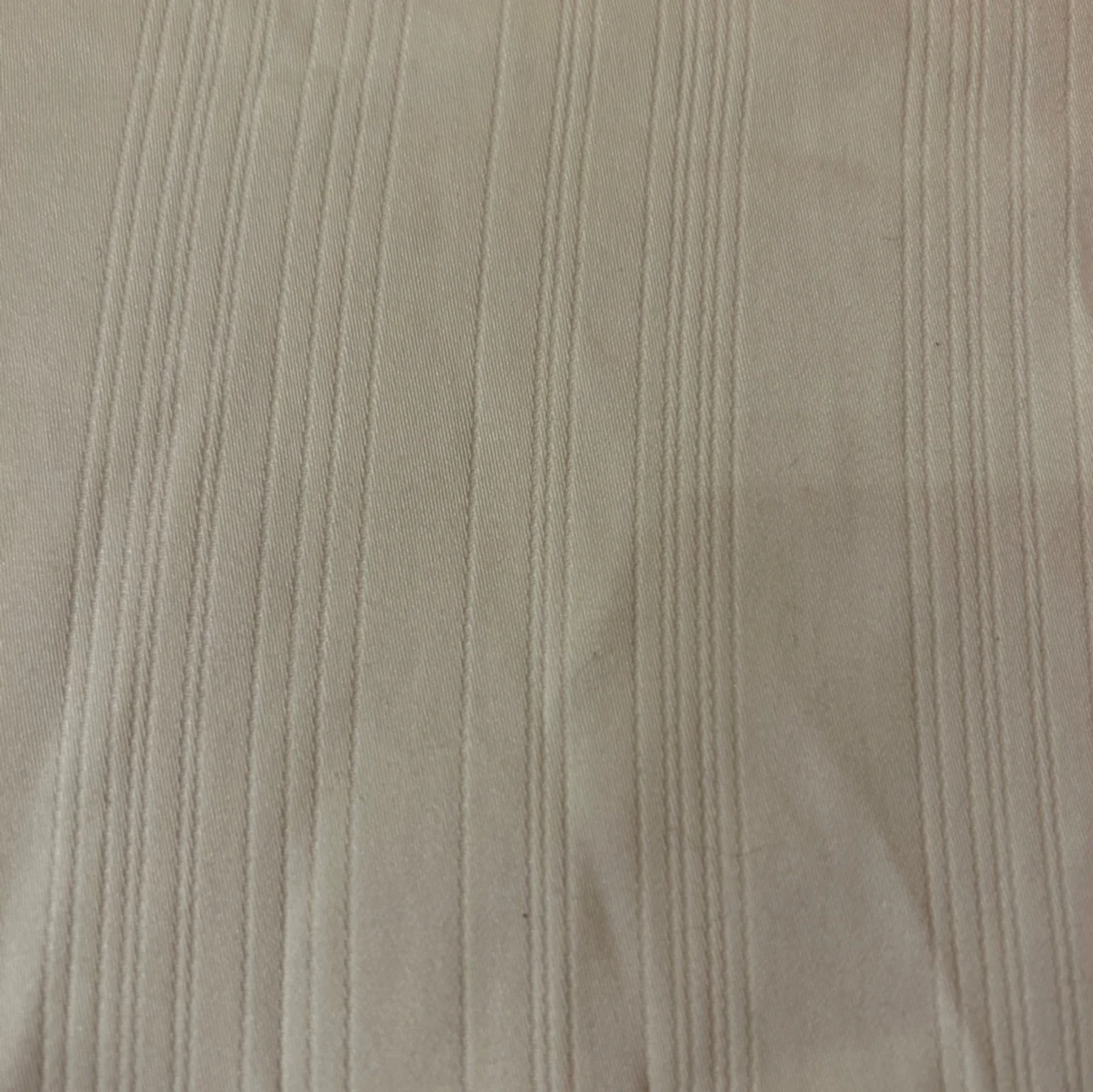 Vita kostymbyxor med diskreta ränder - 3