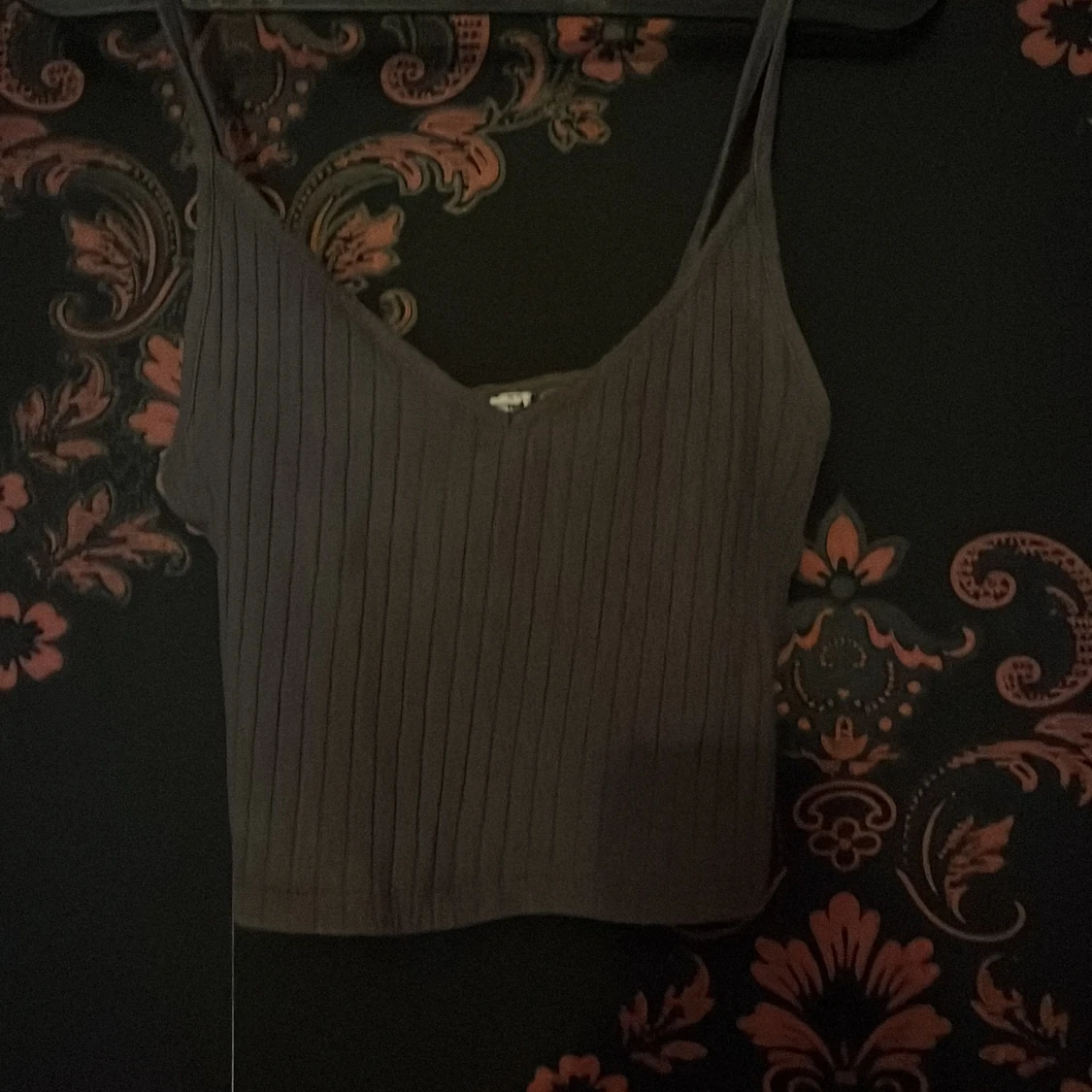 Ribbad grå linnetopp från H&M XS