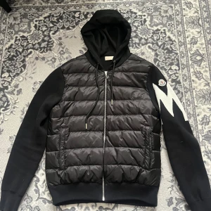 Cardigan jacka  - Väldigt fin cardigan jacka, storlek XXL(XL), fraktar samma dag 