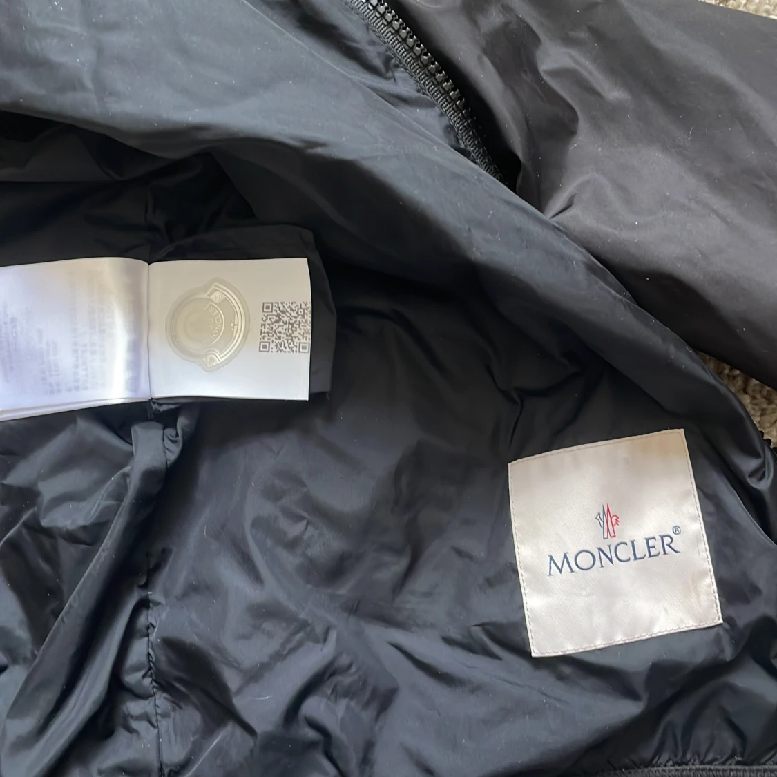 Svart vindjacka från Moncler - 1