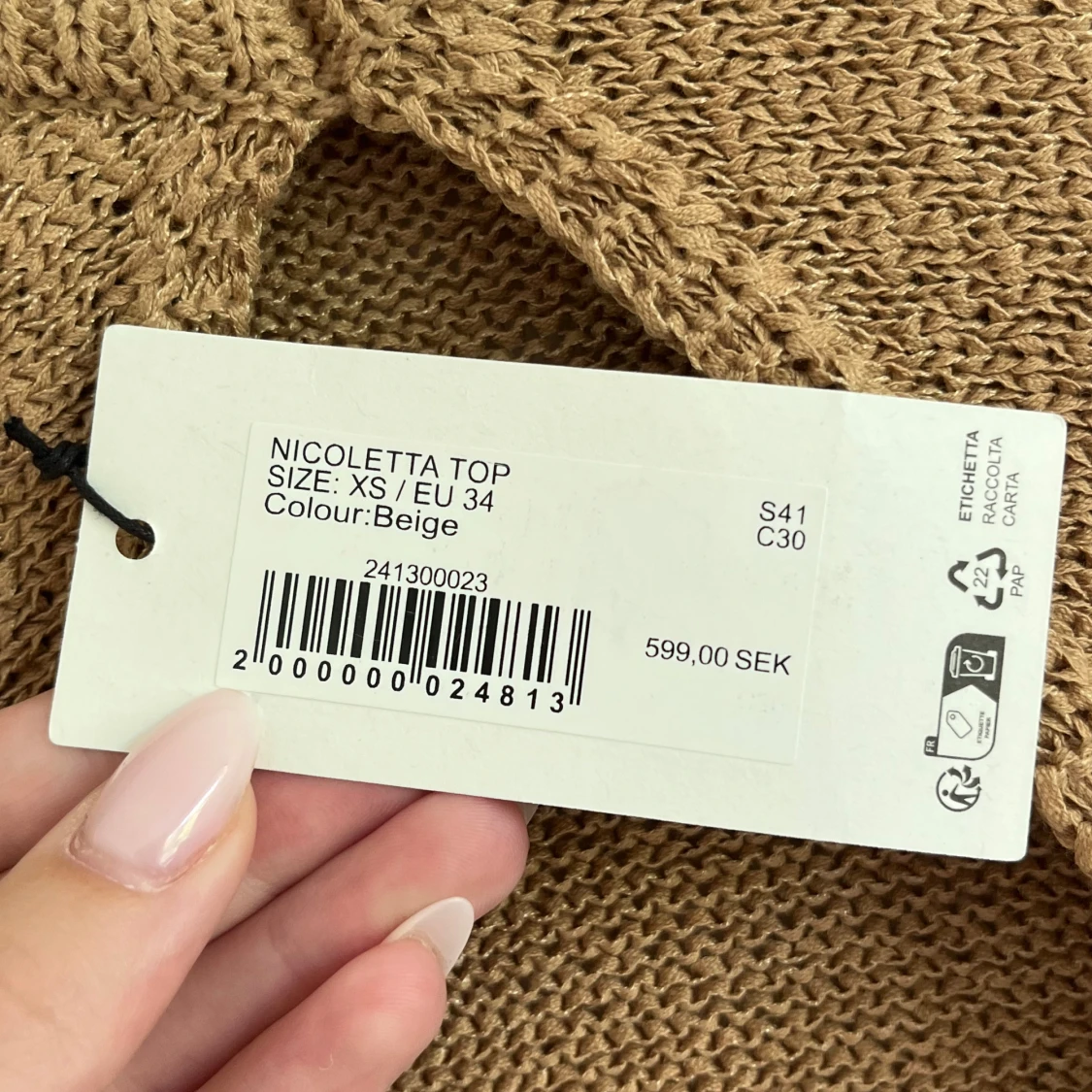 Beige/brun stickad tröja med öppen rygg  - 2