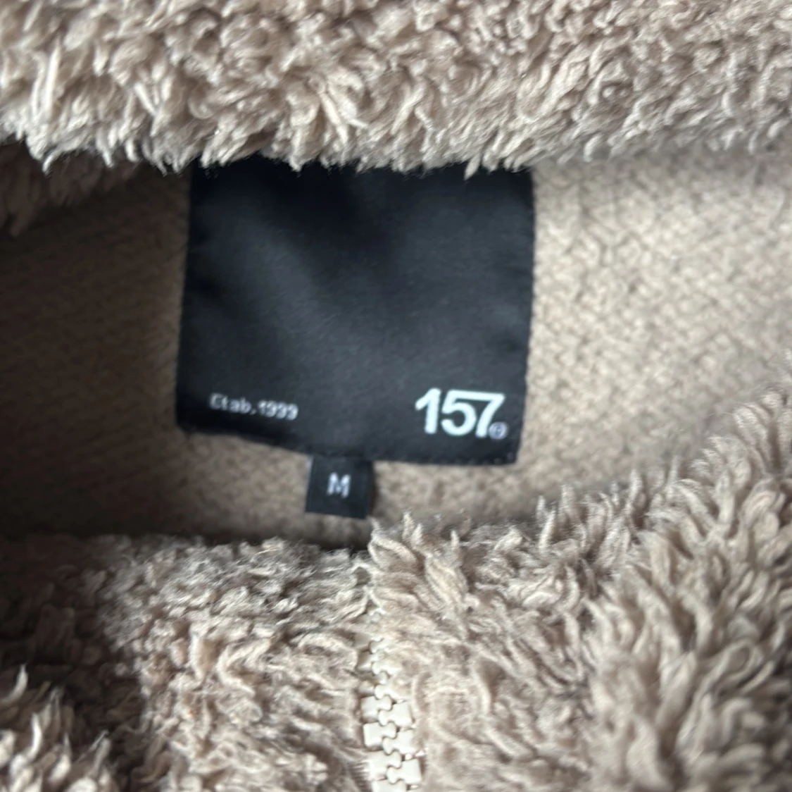 Beige teddyjacka från 157, storlek M - 1