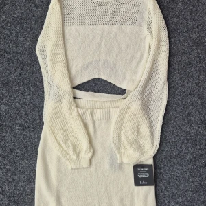 Knitted set - Never used. Perfect for summer.