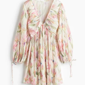 H&M klänning  - Superfina klänning från h&m💞