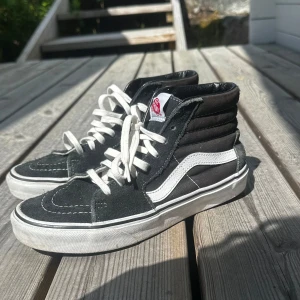 Vans sneakers  - Så najs vans sneakers, nya snören och skorna är i fint skick 