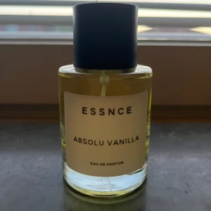 ESSNCE Absolu Vanilla Eau de Parfum - Doften heter Absolu Vanilla 