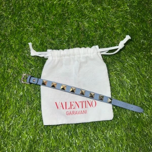 Valentino armband  - Riktigt snyggt armband från valentino, äkta!🩵