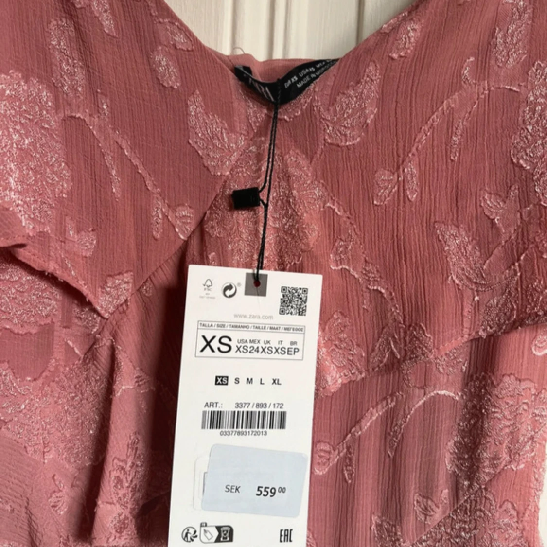 Rosa långklänning med volang från ZARA - 2