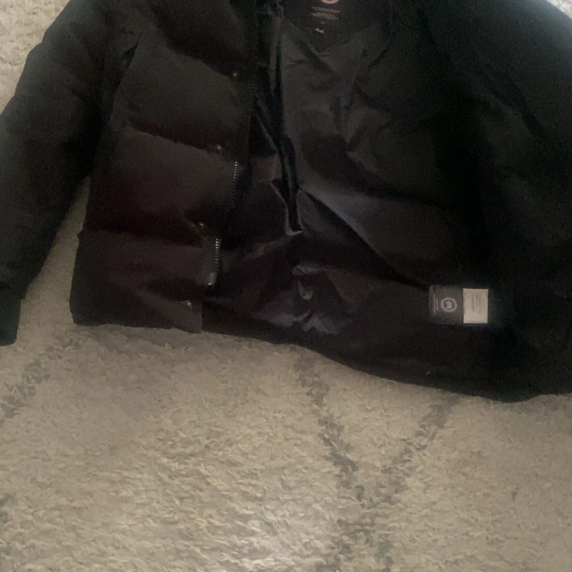 Svart dunjacka från Canada Goose