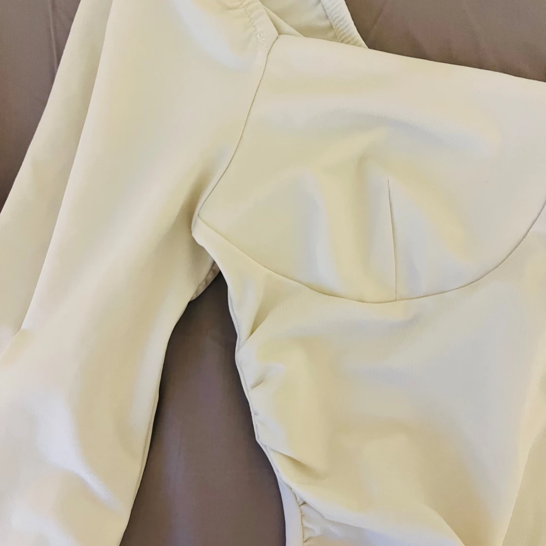 Vit långärmad topp - 1