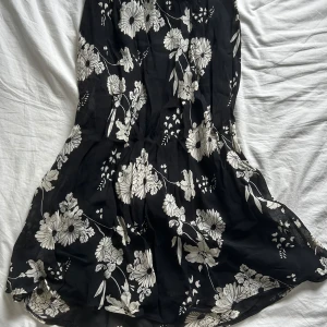 Lågmidjad vintage kjol  - Knappt använd 