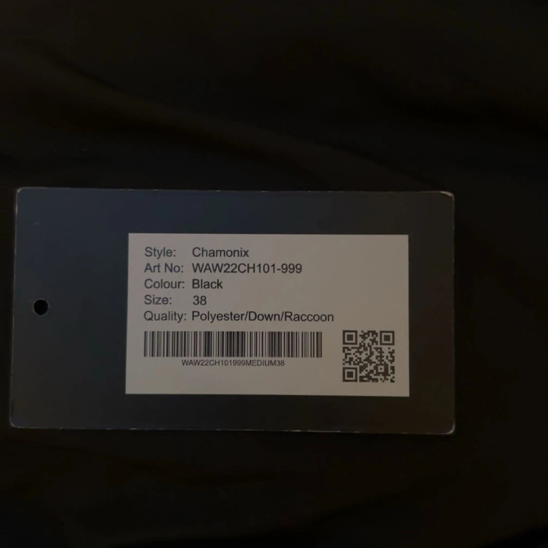 Svart vinterparkas med pälskantad huva från Cecion Sweden  - 3