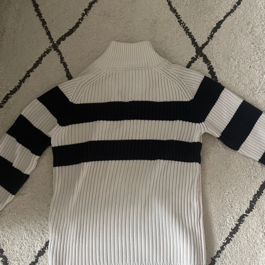 Randig stickad tröja från Pelle P - 1