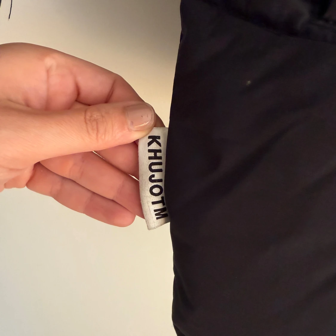 Svart pufferjacka från Khujo - 1