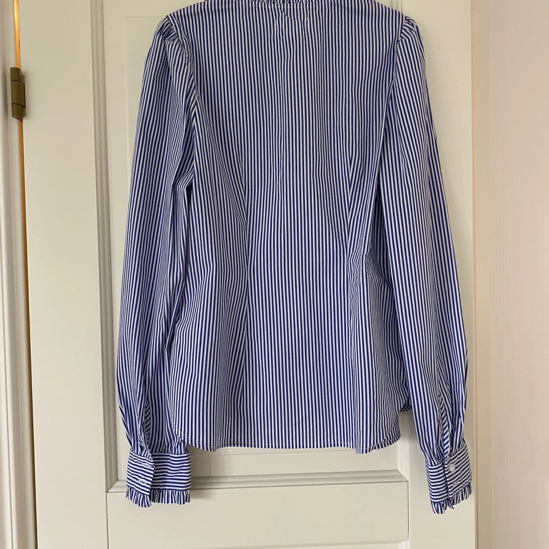 Blåvit randig skjorta Holly & Whyte - 1