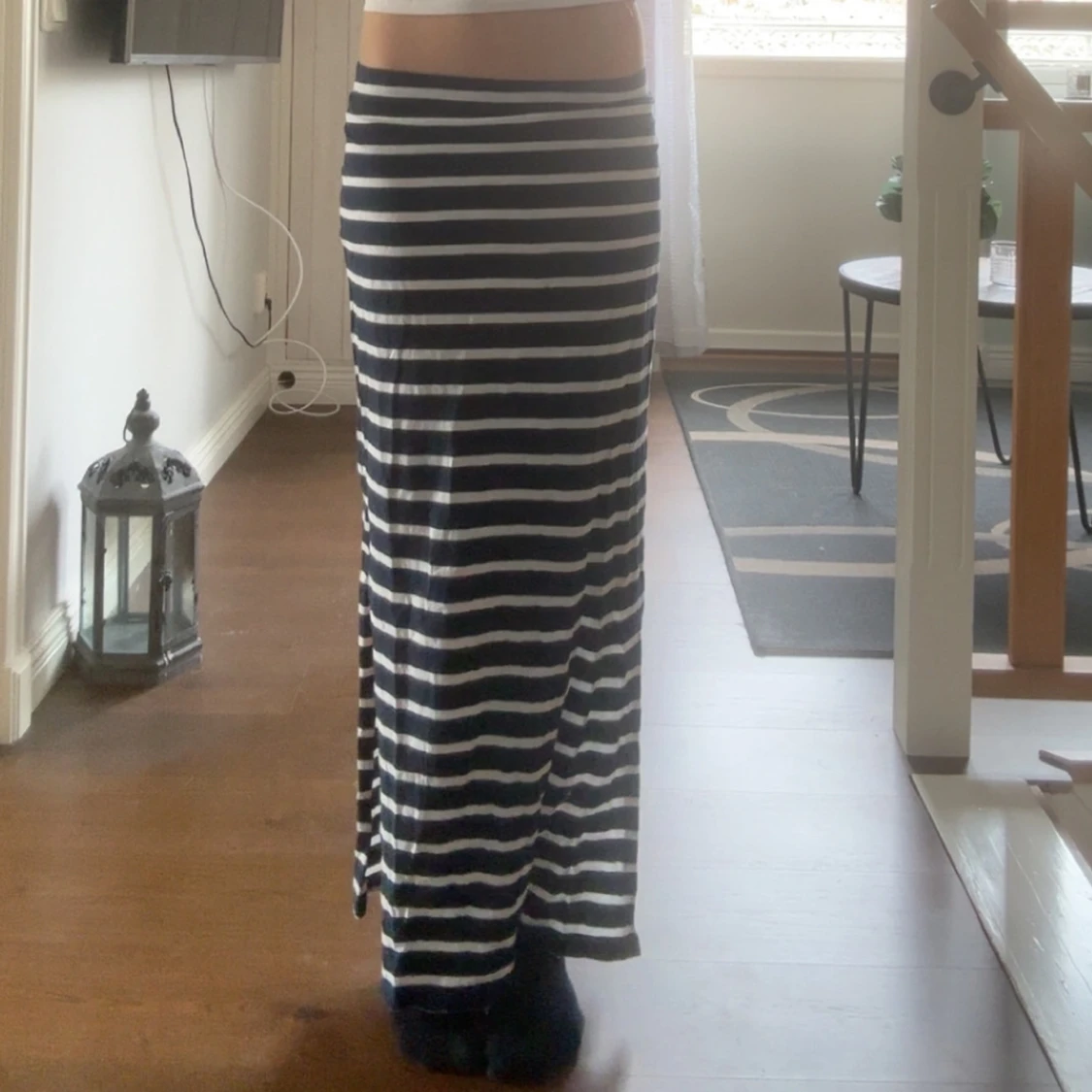 Låg midjad lång kjol 