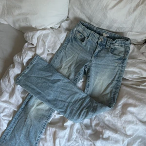 Jeans  - Assnygga jeans från gina i bra skick! Pris går att diskutera 