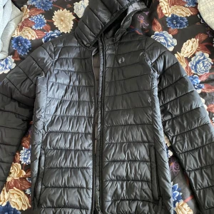 HANGTEN jacka  - Hangten jacka i fint skick