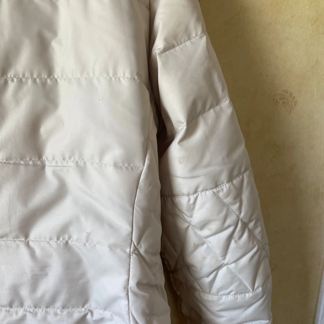 Beige quiltad pufferjacka Vero Moda - 4