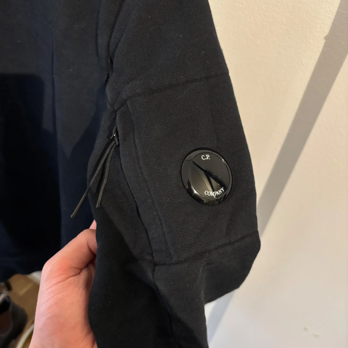 Svart sweatshirt från C.P. Company - 3