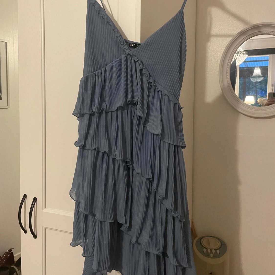 Suuperfin blå volangklänning från Zara💕✨ - 1