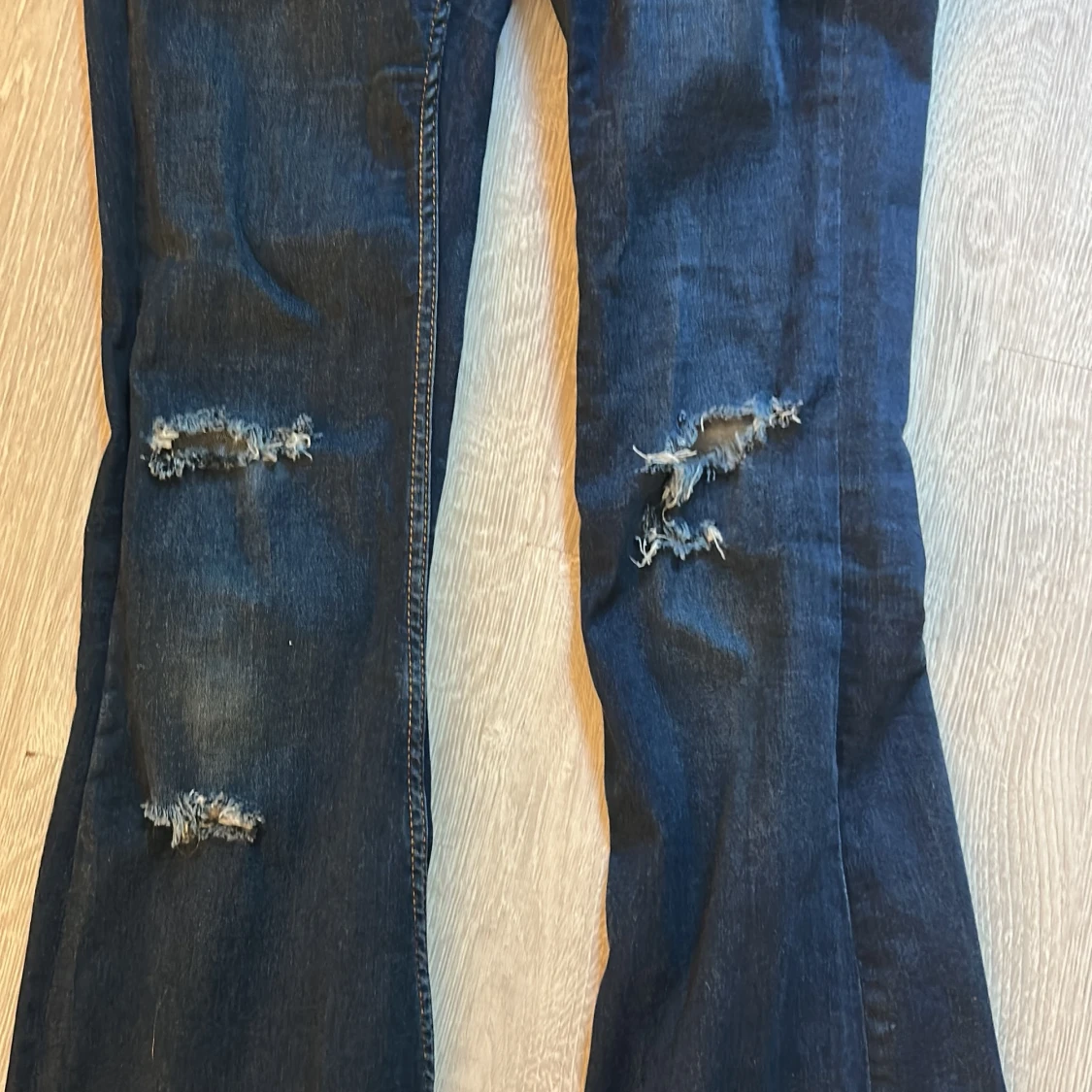 Mörkblå flare jeans från 157 - 1