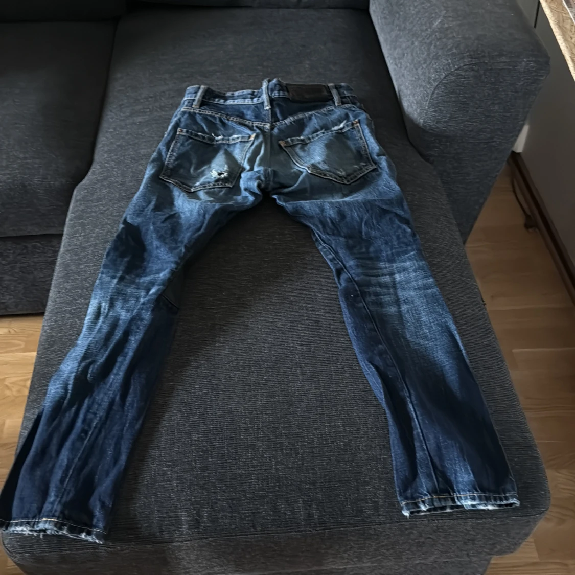 Dsquared2 blå jeans med patch - 1