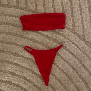 Red bikini set - Använt 1 gång