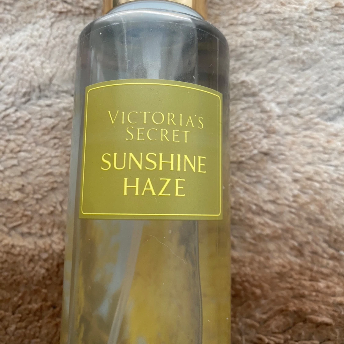 Yara Lattafa & Victoria's Secret Sunshine Haze - 1