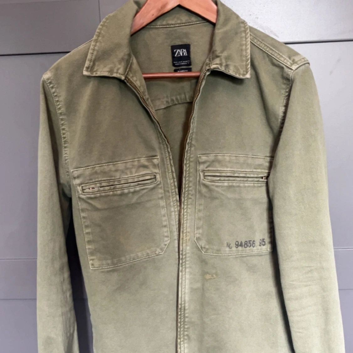 Grön jeansjacka från Zara