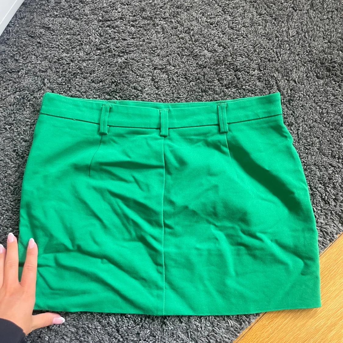 Grön kortkjol från Stradivarius - 1