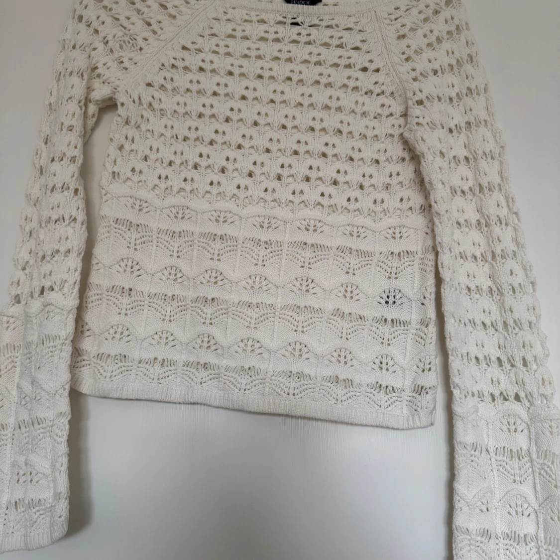 Vit stickad tröja från Lindex