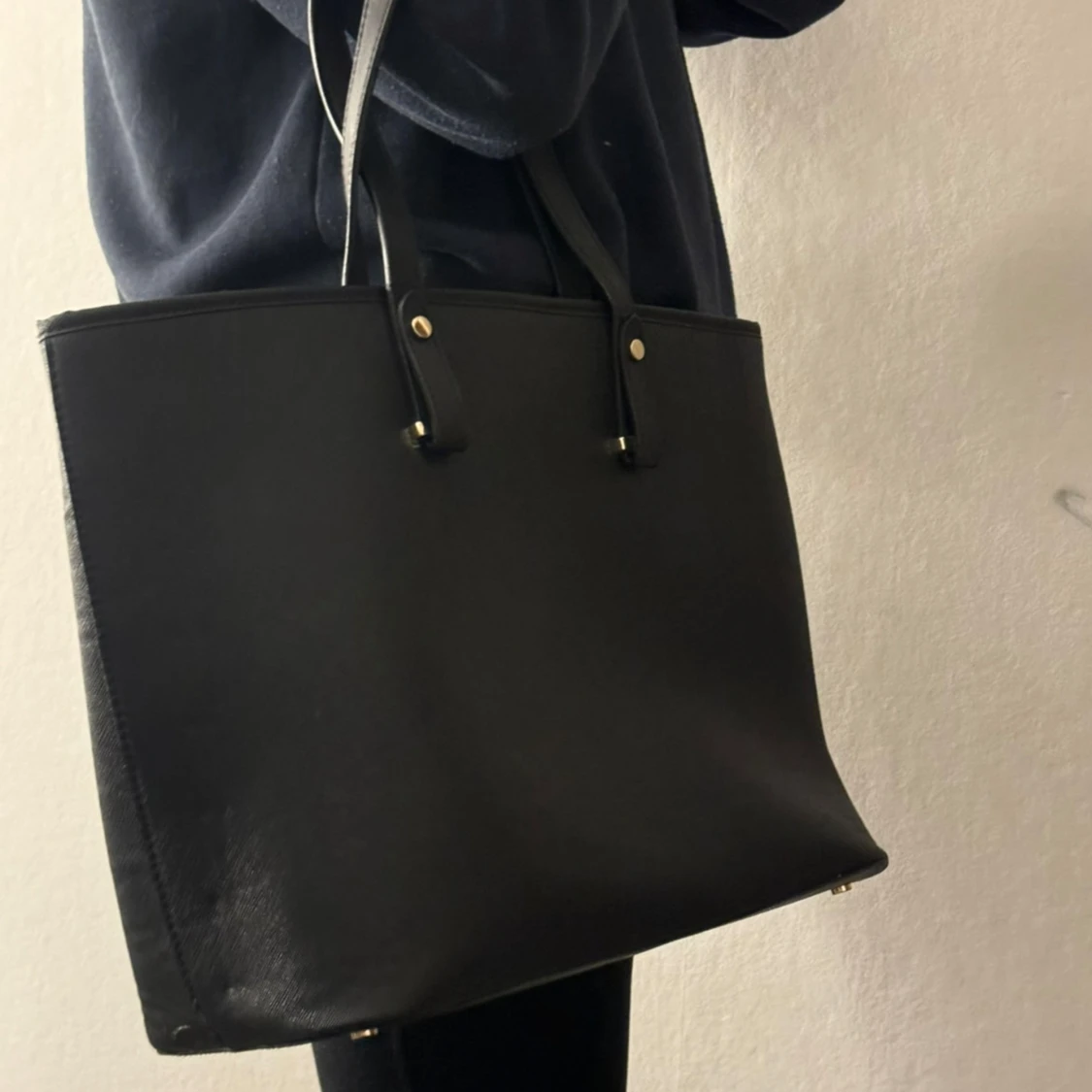 Svart axelväska  - 2
