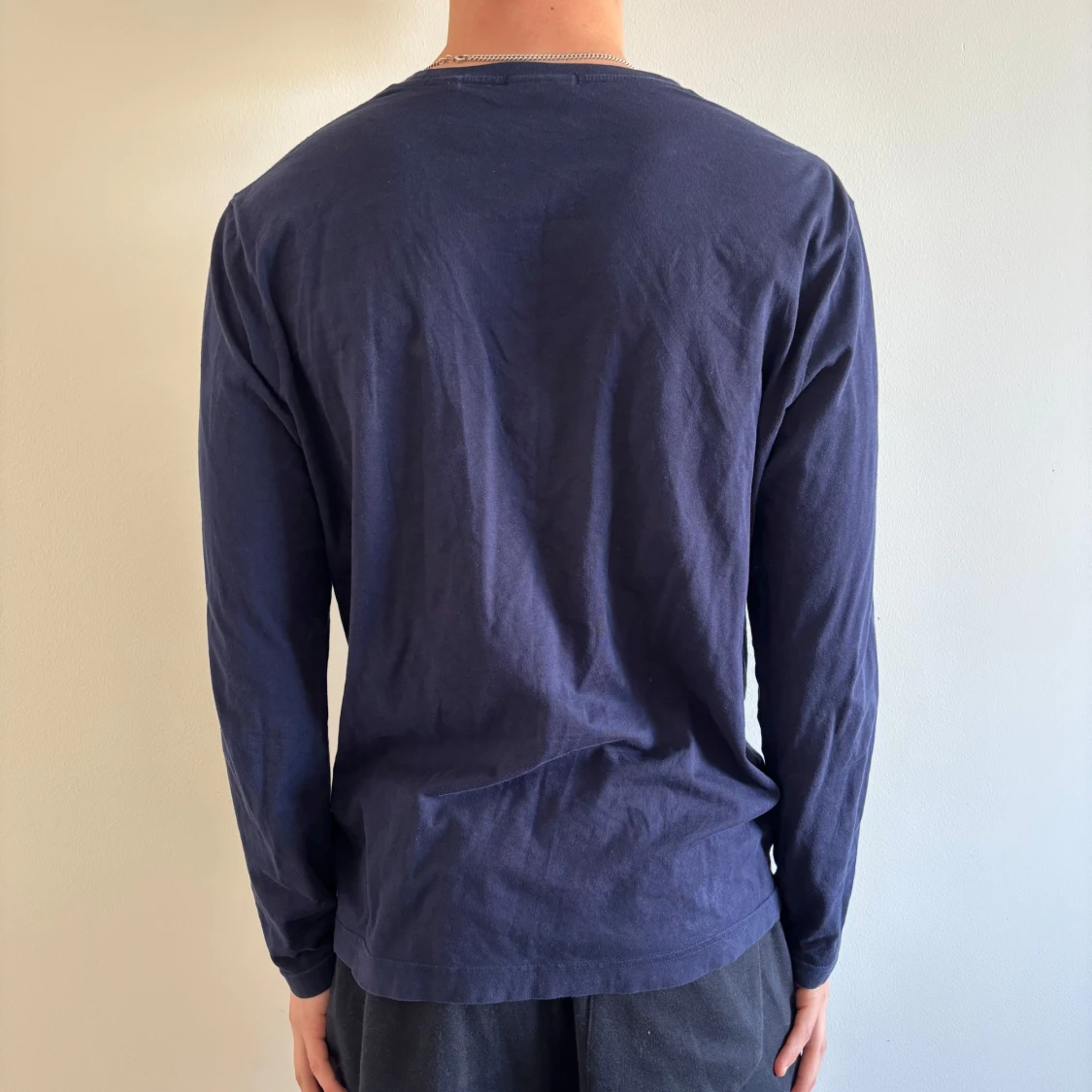 Mörkblå långärmad tröja från GANT - 1