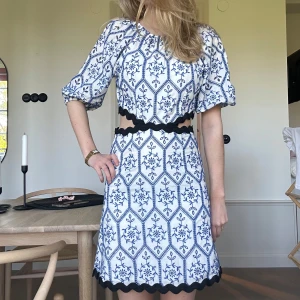 Klänning - Så fin helt slutsåld från HM!! 🩷🩷