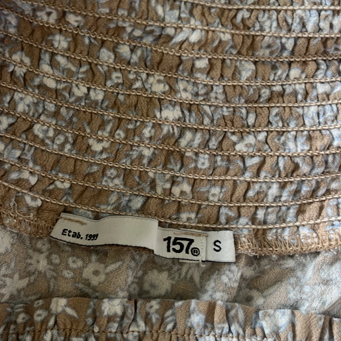 Blommig volangkjol från 157 - 1